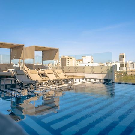 Faranda Collection Barranquilla, A Member Of Radisson Individuals Hotel บาร์รังกีญา ภายนอก รูปภาพ Rooftop pool