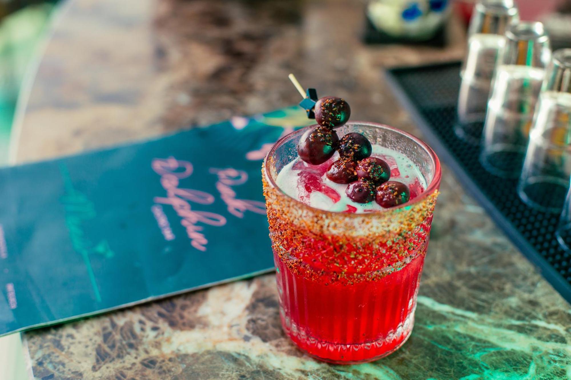 Faranda Collection Barranquilla, A Member Of Radisson Individuals Hotel บาร์รังกีญา ภายนอก รูปภาพ A cherry margarita